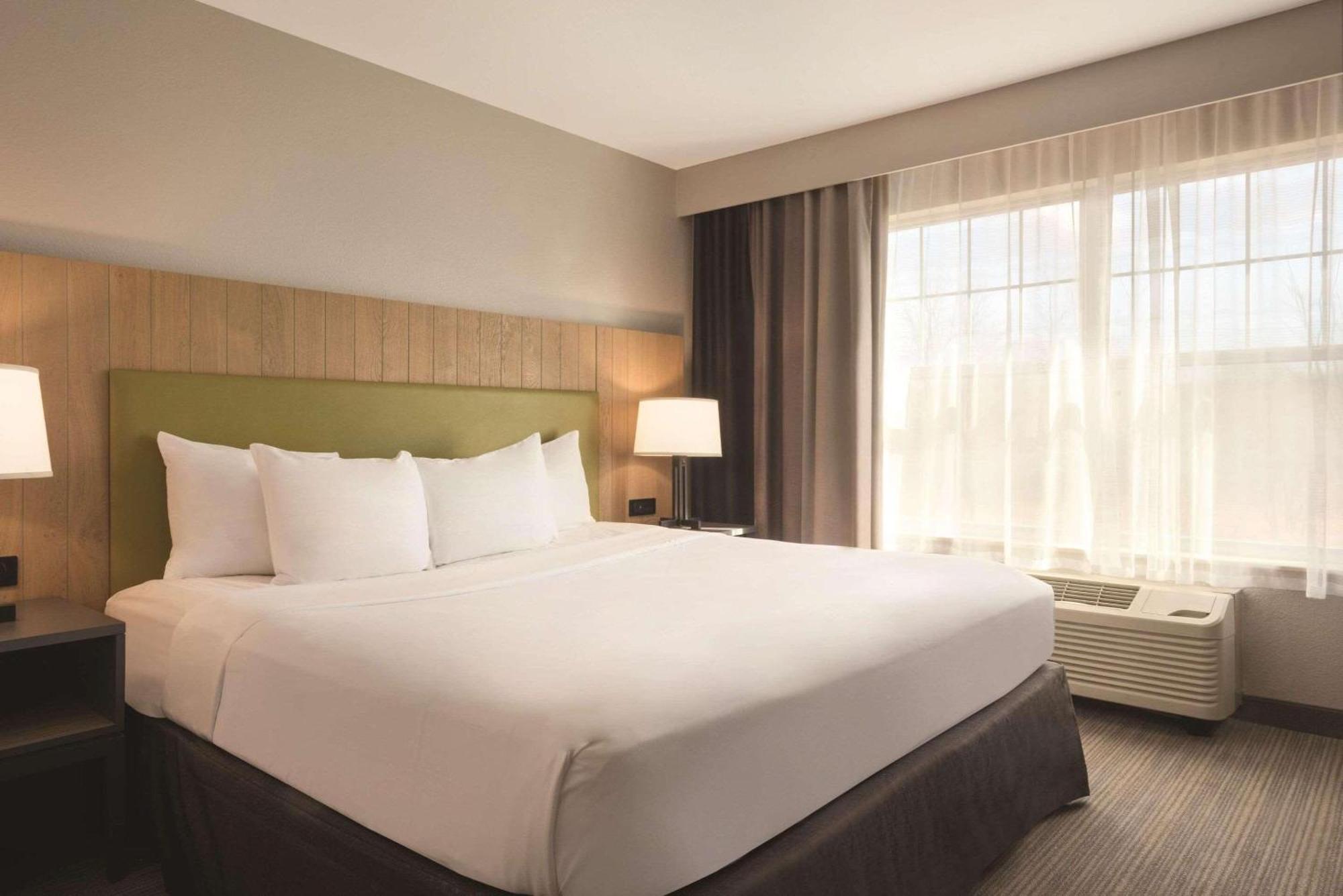 Country Inn & Suites By Radisson, Germantown, Wi エクステリア 写真